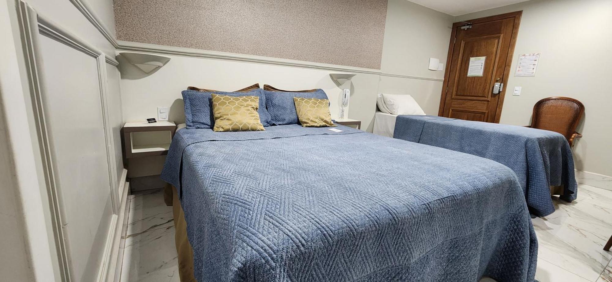 Hotel Antonio's E - Airport 3*
